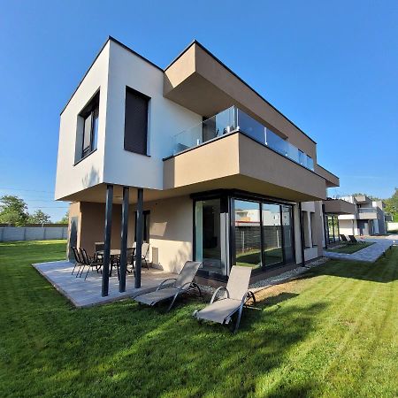 Zea Apartmanhaz Lejlighed Balatonfenyves Eksteriør billede