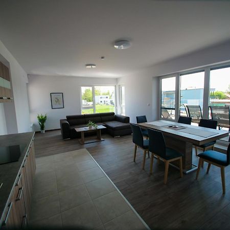 Zea Apartmanhaz Lejlighed Balatonfenyves Eksteriør billede