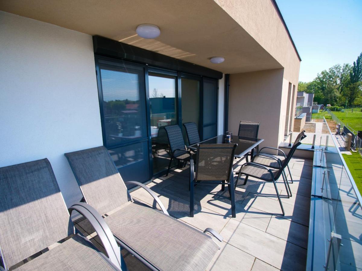 Zea Apartmanhaz Lejlighed Balatonfenyves Eksteriør billede
