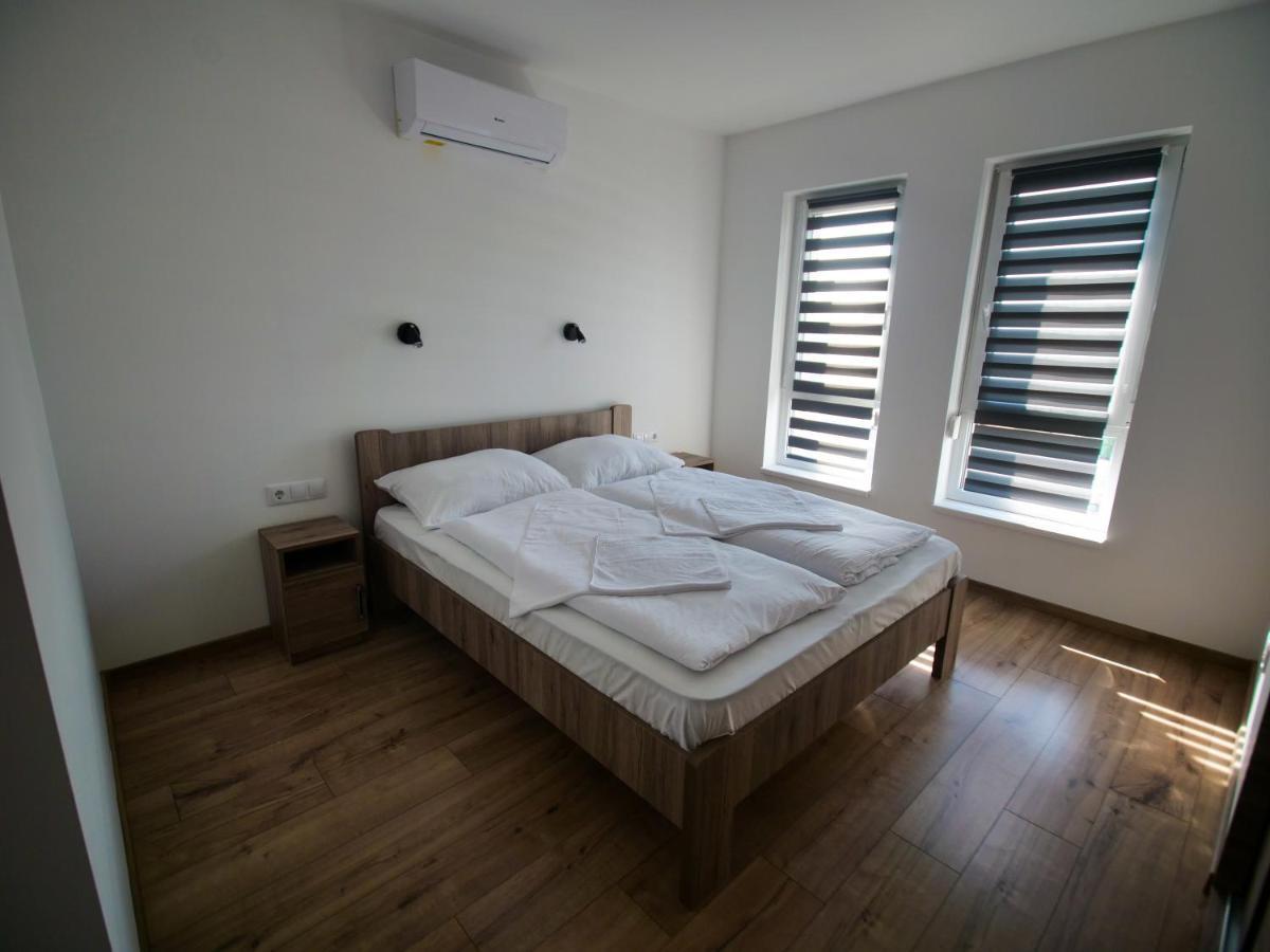 Zea Apartmanhaz Lejlighed Balatonfenyves Eksteriør billede