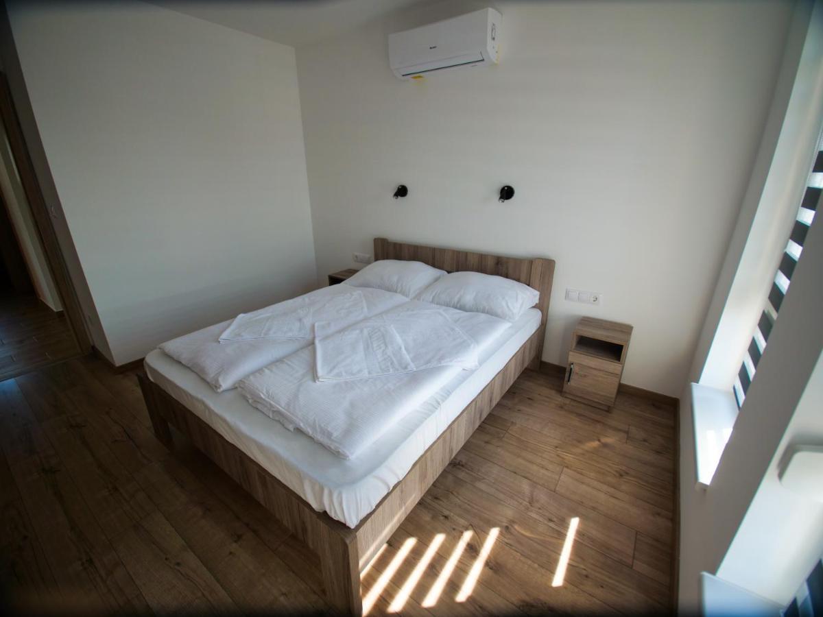 Zea Apartmanhaz Lejlighed Balatonfenyves Eksteriør billede
