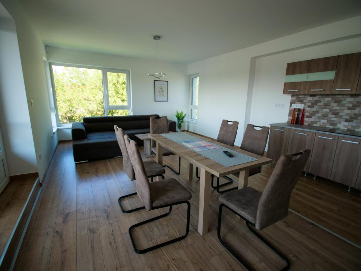 Zea Apartmanhaz Lejlighed Balatonfenyves Eksteriør billede