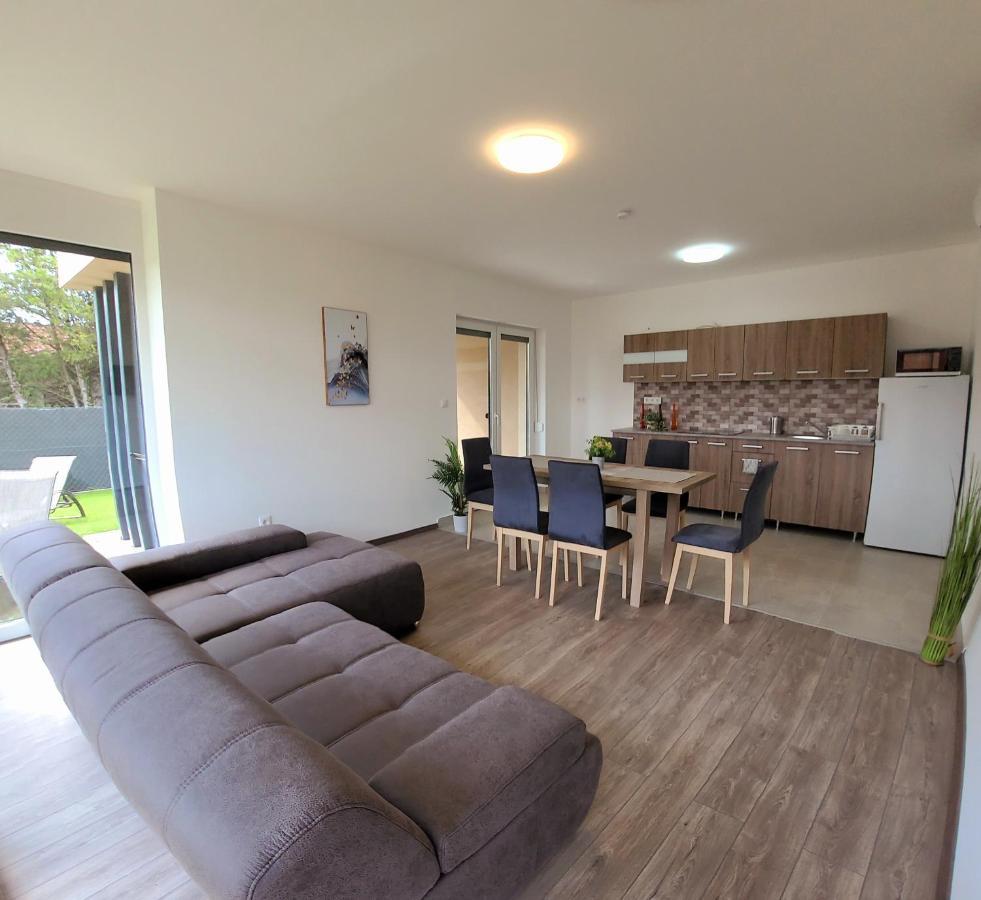 Zea Apartmanhaz Lejlighed Balatonfenyves Eksteriør billede