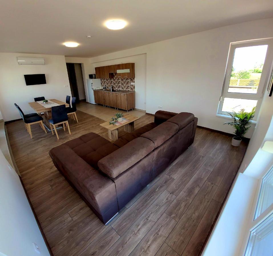 Zea Apartmanhaz Lejlighed Balatonfenyves Eksteriør billede